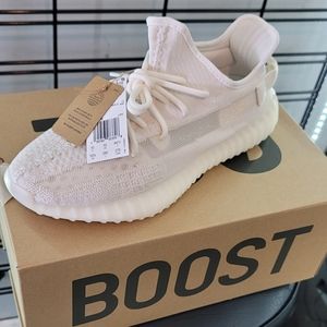 Yeezy 350 v2
